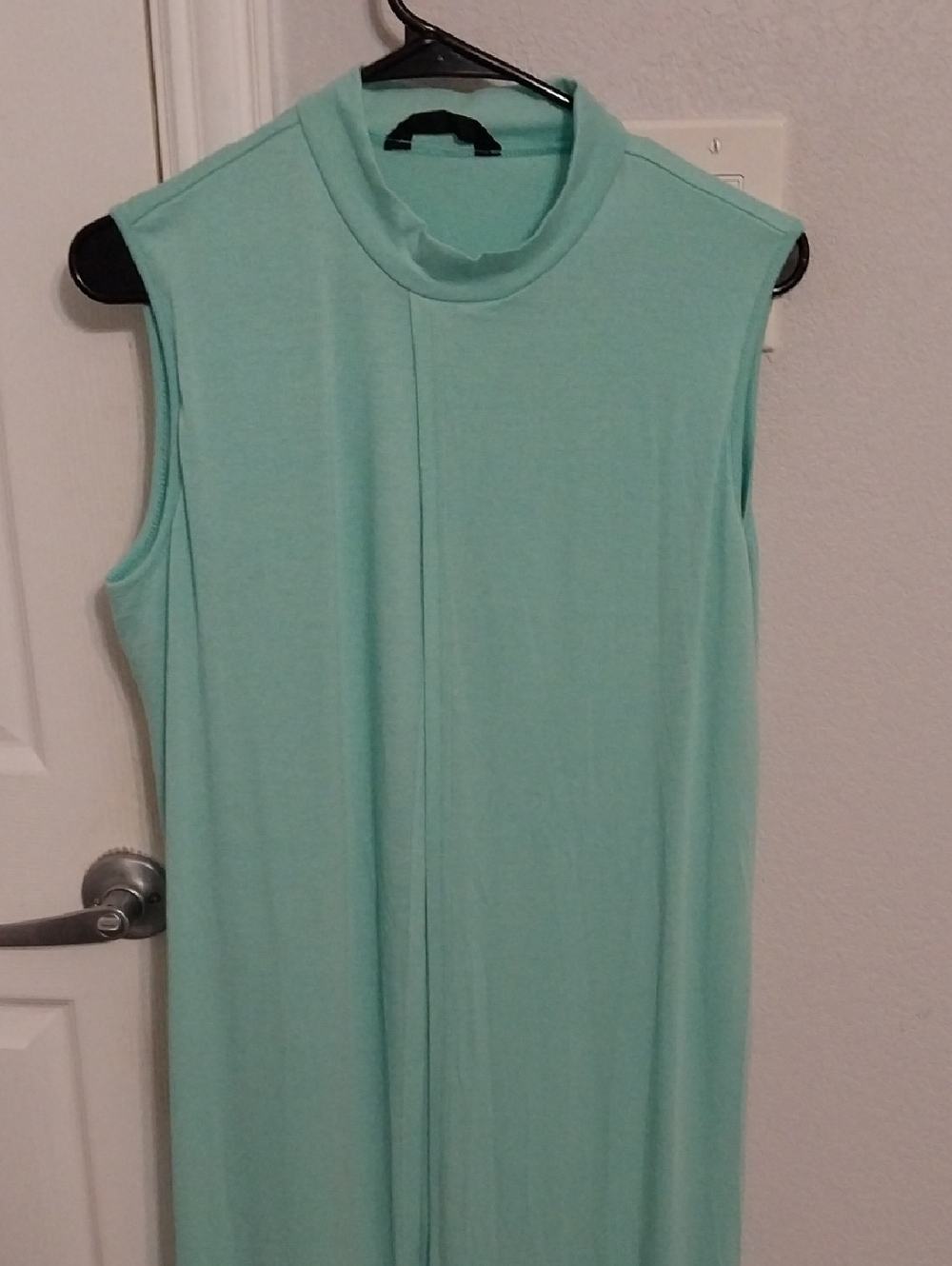 chic Mint Sleeveless Mock Neck Tank